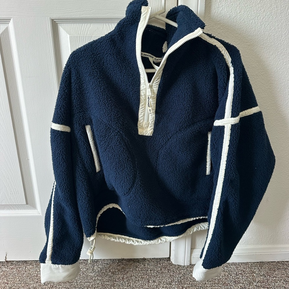 Medium free people pullover navy